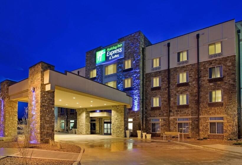 Отель Holiday Inn Express & Suites Gallup East, An Ihg
