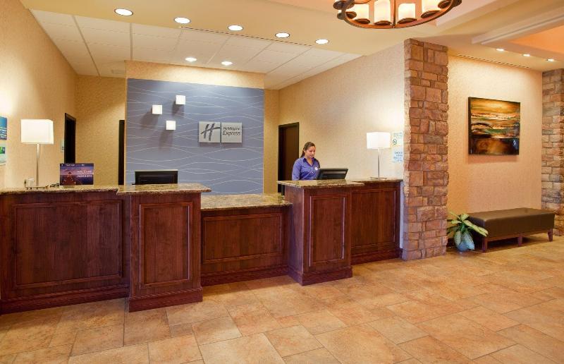 Отель Holiday Inn Express & Suites Gallup East, An Ihg