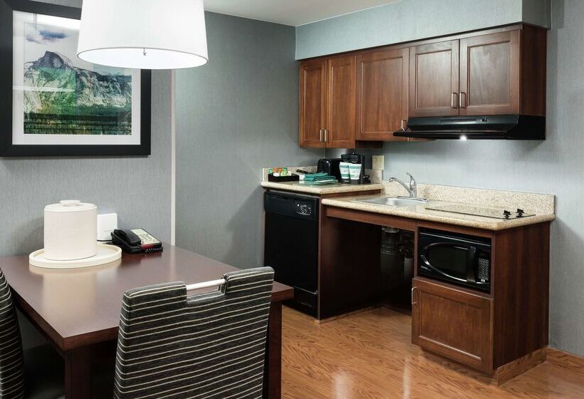 هتل Homewood Suites By Hilton  Fresno Airport/clovis, Ca