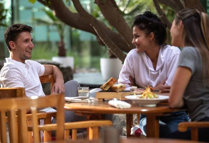 هتل Jumeirah Creekside Dubai