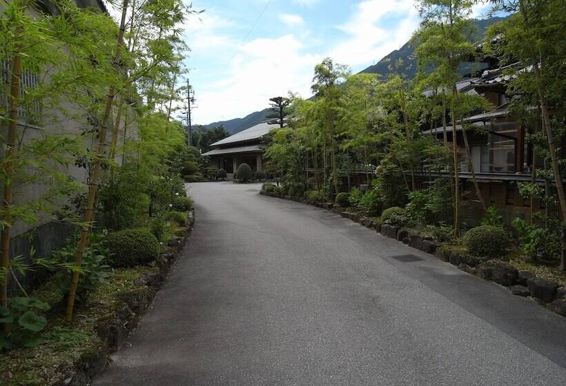 酒店 Kawakamiya Kasuitei