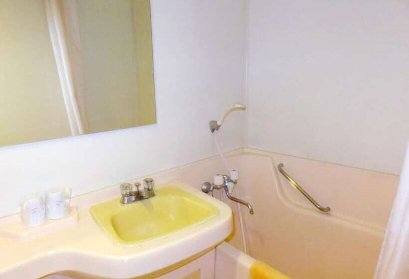 בית מלון כפרי Kirishima Castle