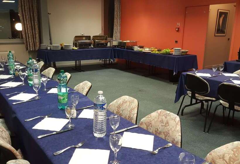 호텔 Kyriad Bourg En Bresse