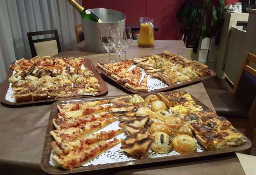 호텔 Kyriad Bourg En Bresse