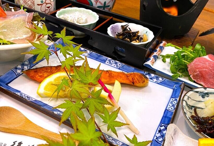 酒店 Misasaonsen Kouraku