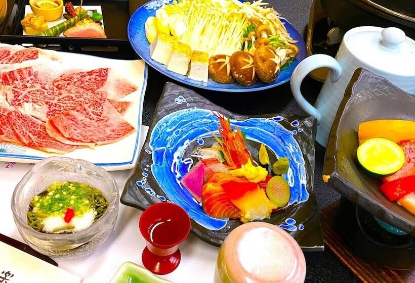 酒店 Misasaonsen Kouraku