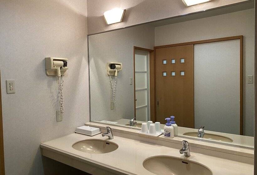 酒店 Misasaonsen Kouraku