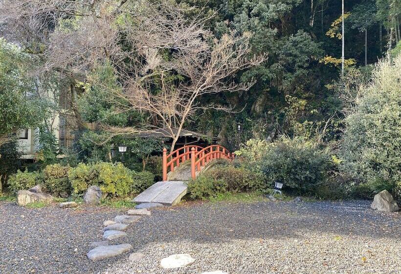 فندق Misasaonsen Kouraku