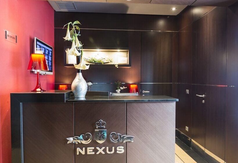 فندق Nexus Valladolid Suites &