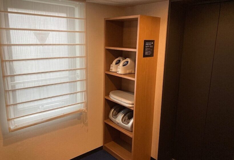 Отель Nishitetsu Inn Nihonbashi