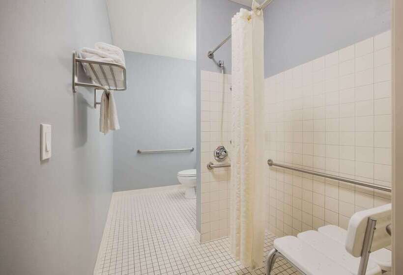 Sonesta Essential Hotels Blue Springs