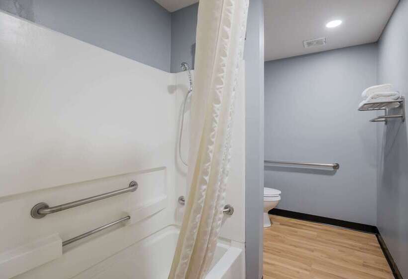 Sonesta Essential Hotels Blue Springs