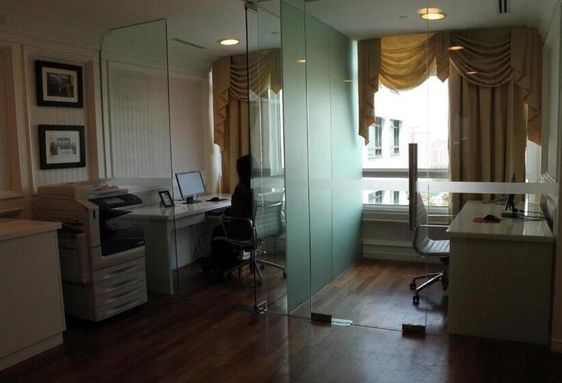 فندق Royale Chulan Damansara