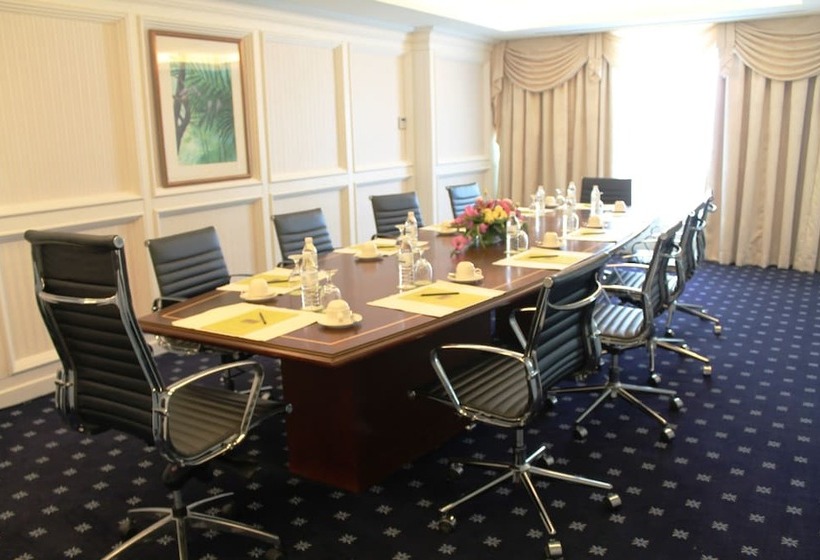 فندق Royale Chulan Damansara