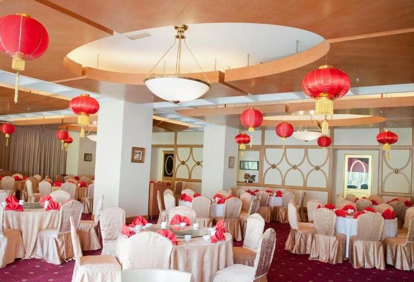 Отель Royale Chulan Seremban