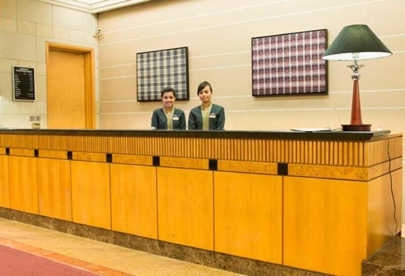 Отель Royale Chulan Seremban