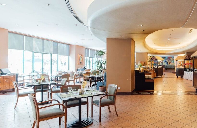 Отель Royale Chulan Seremban