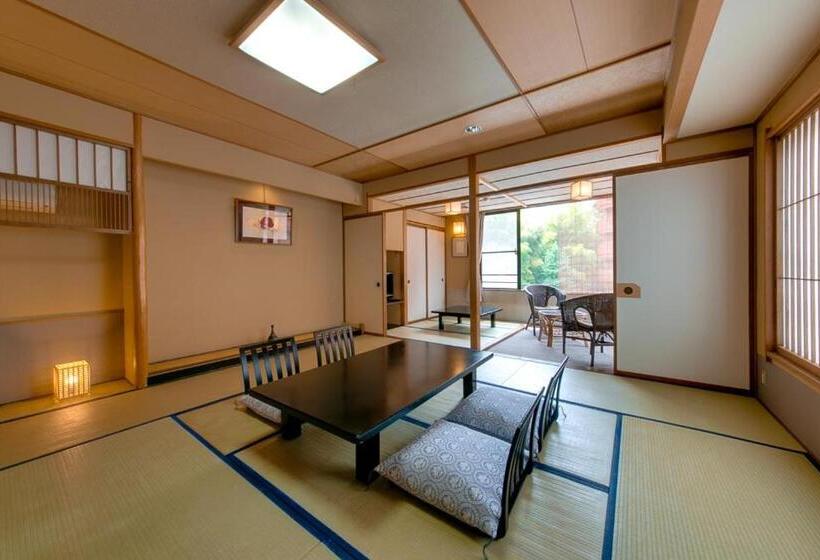 酒店 Komatsuya Hachinobou