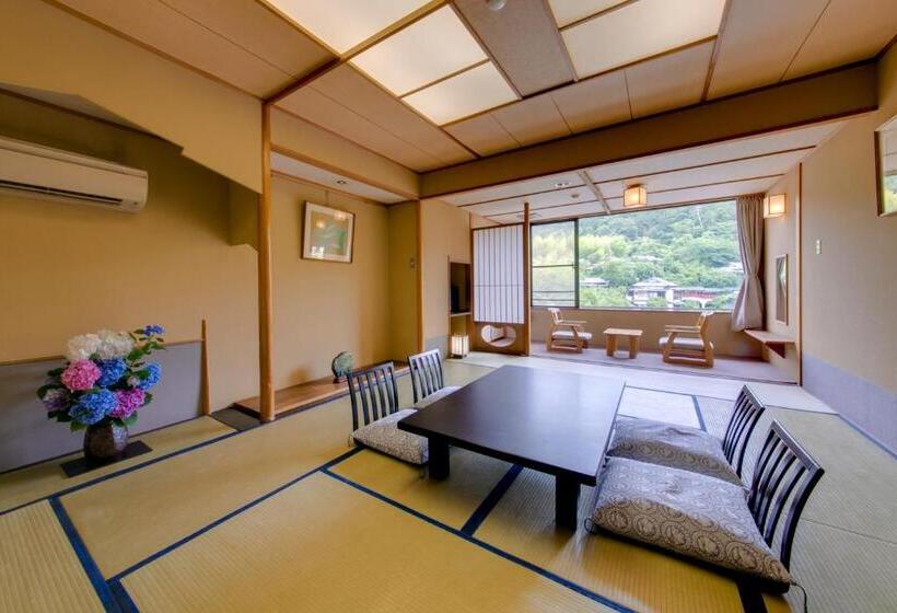 酒店 Komatsuya Hachinobou