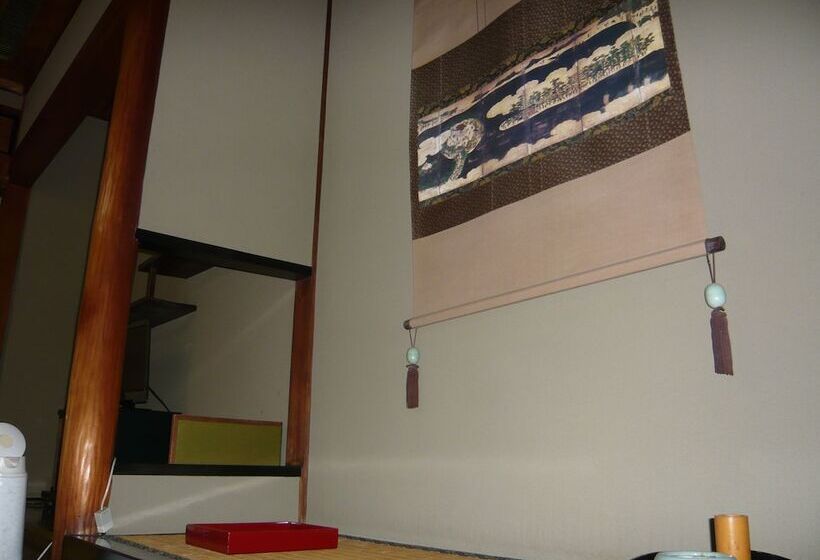 Отель Seikiro Ryokan Historical Museum