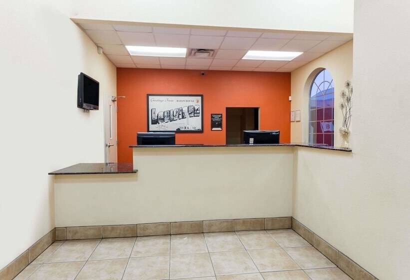 هتل Super 8 By Wyndham Baton Rouge/i10