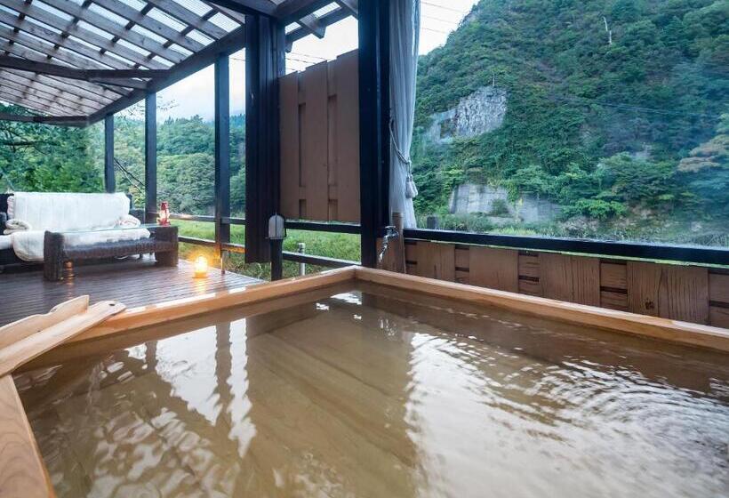 בית מלון כפרי Takanosukan