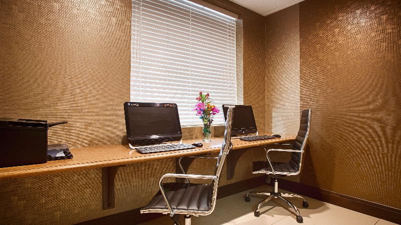 酒店 The Inn At Buffalo Airport