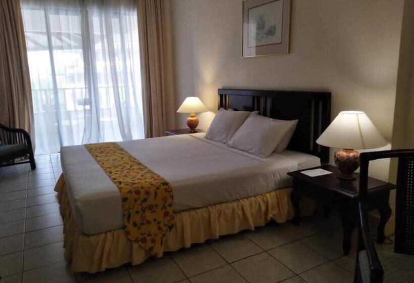 فندق The Orient Star Resort Lumut