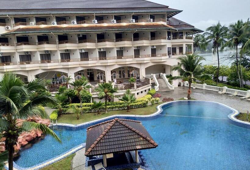 فندق The Orient Star Resort Lumut