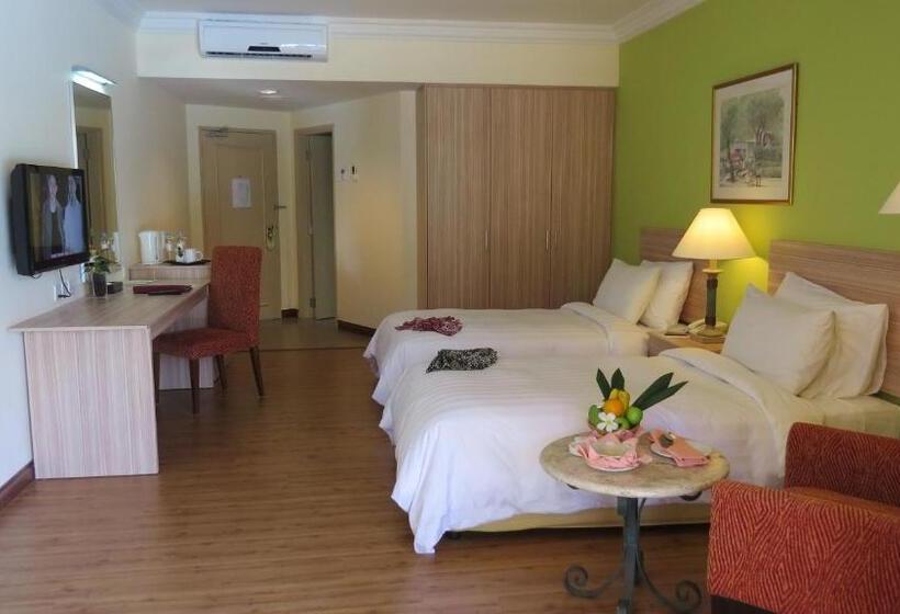 酒店 The Qamar Paka