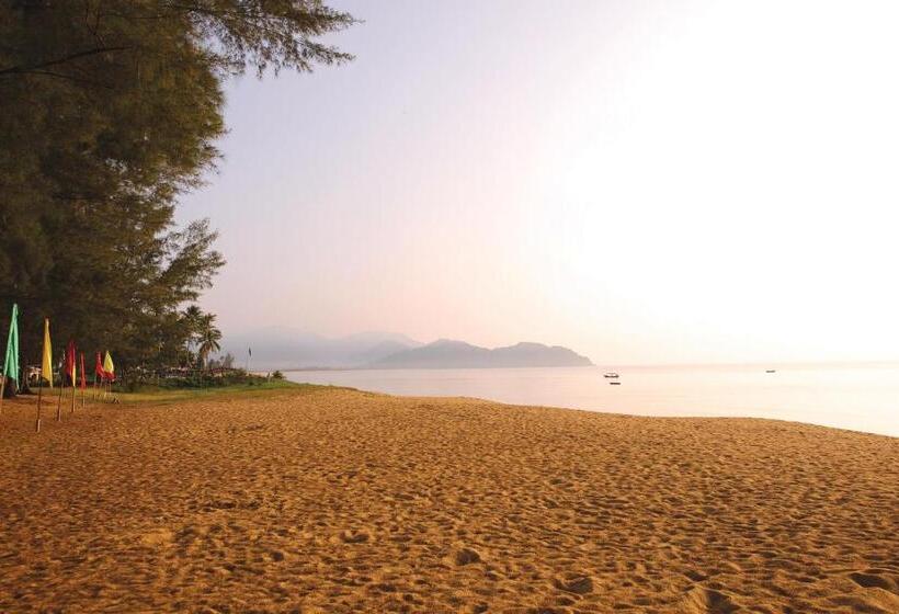 酒店 The Qamar Paka