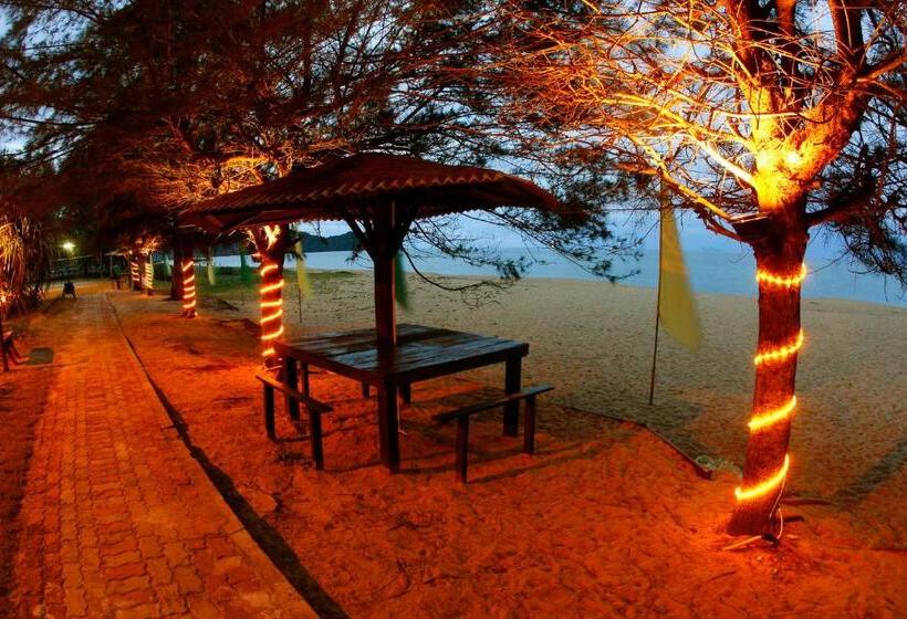 酒店 The Qamar Paka