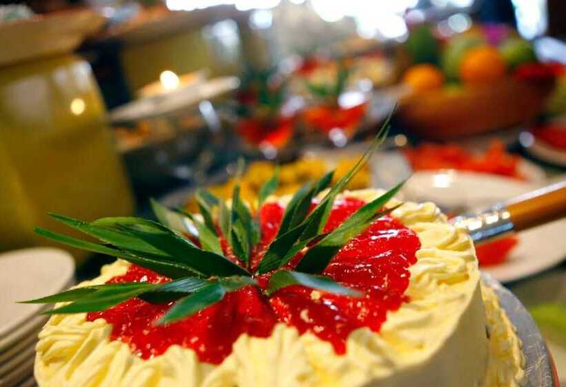 酒店 The Qamar Paka