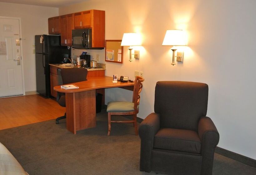 Отель Towneplace Suites By Marriott Birmingham South