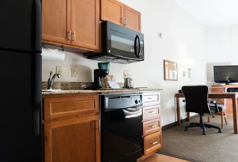 Отель Towneplace Suites By Marriott Birmingham South