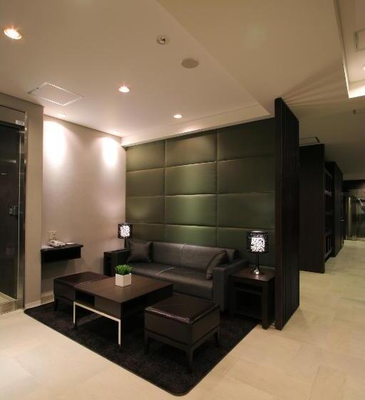 هتل Vista Kumamoto Airport