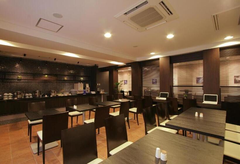 هتل Vista Kumamoto Airport