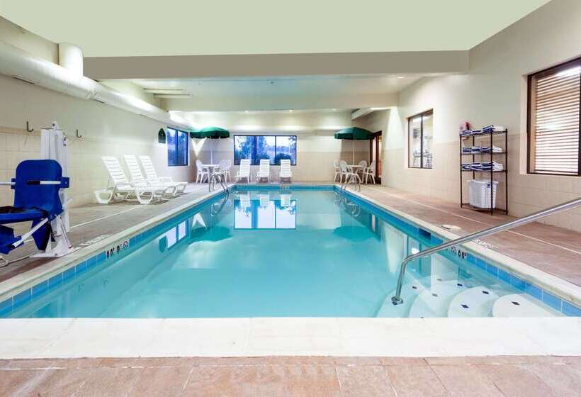 ホテル Wingate By Wyndham Erlanger   Florence   Cincinnati South