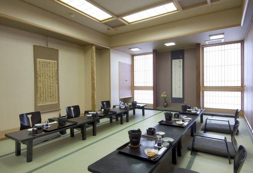 Moriaki Ryokan
