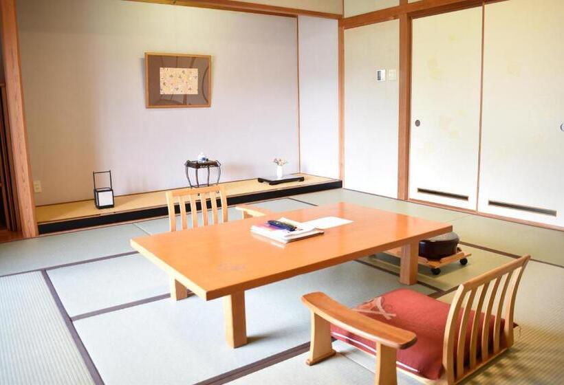 日式旅馆 Yufuin Kotobuki Hananosho