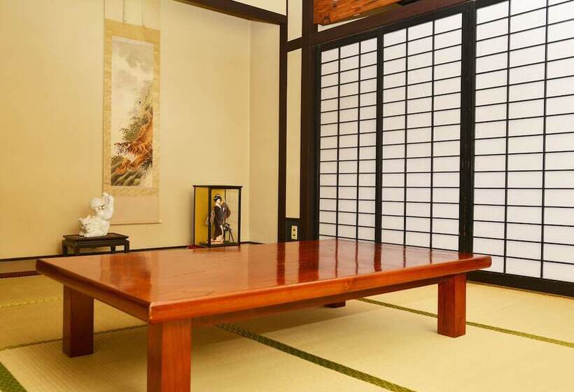 Toramaru Ryokan