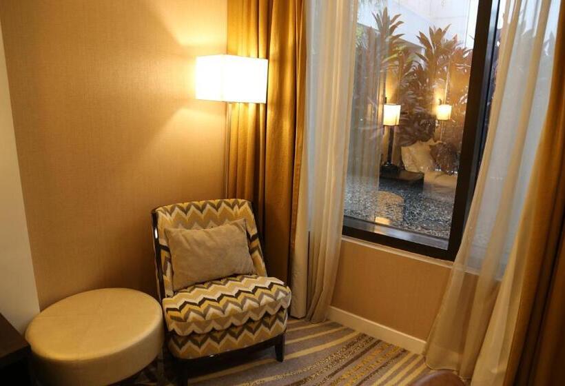 Ambassador Transit Hotel Terminal 2