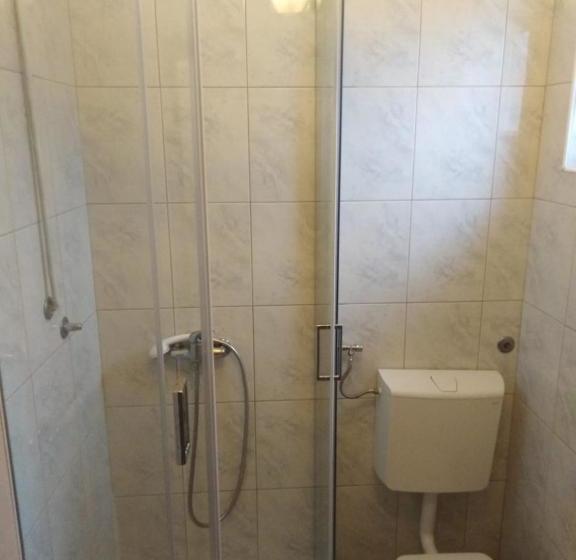 Apartments And Rooms Nediljko