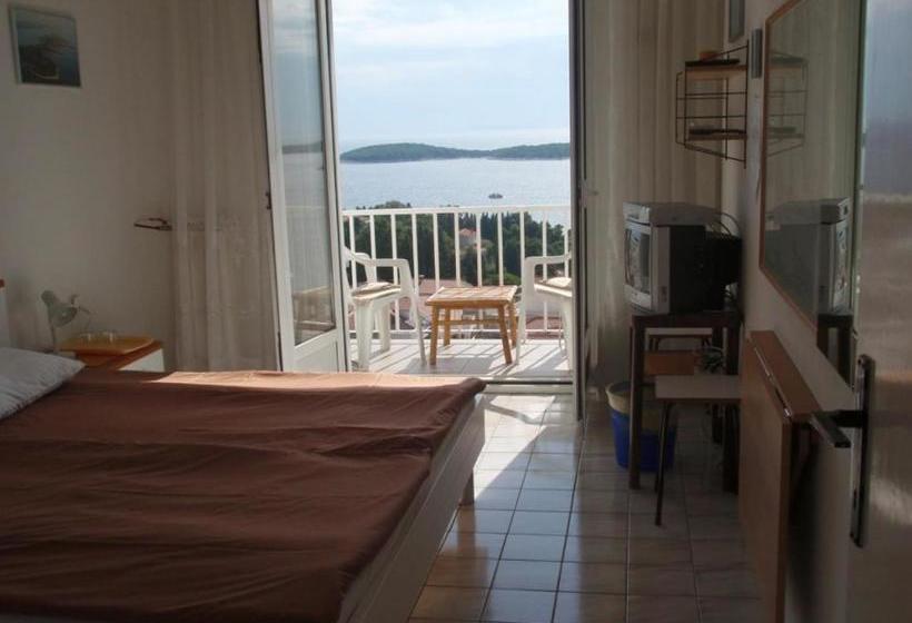 Apartments And Rooms Rogosic