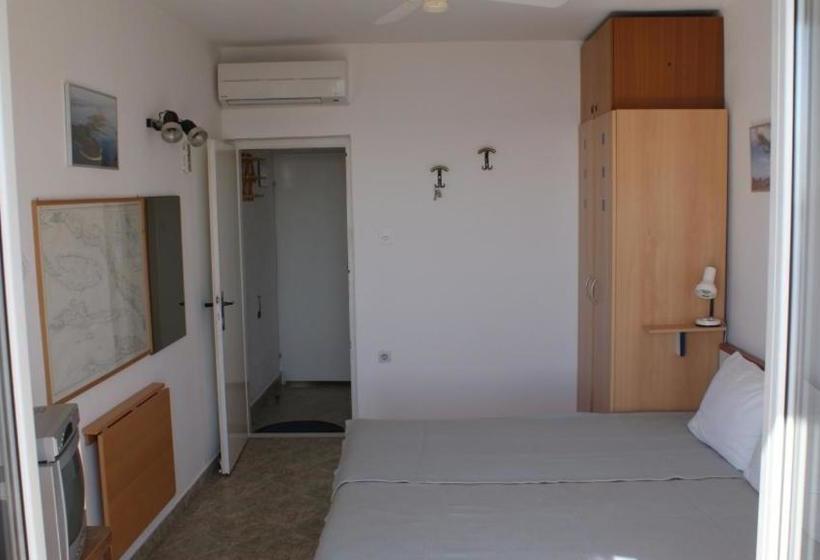 Apartments And Rooms Rogosic