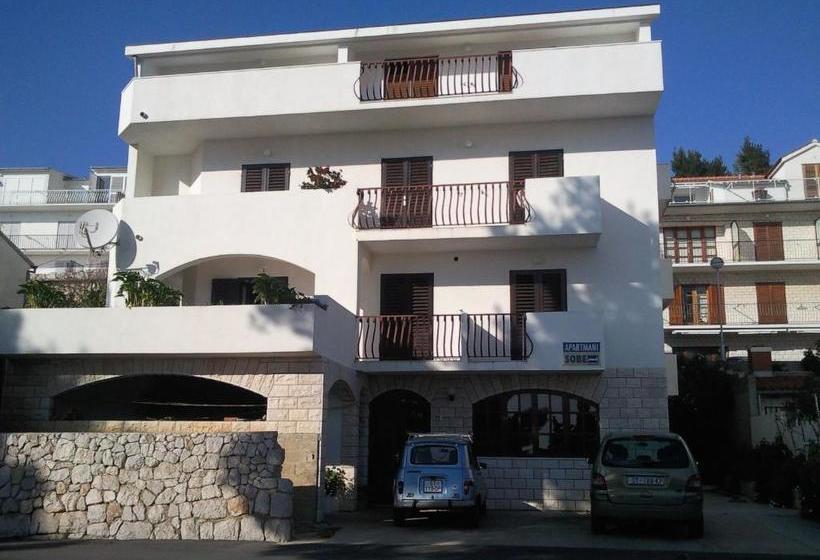 Apartments And Rooms Rogosic