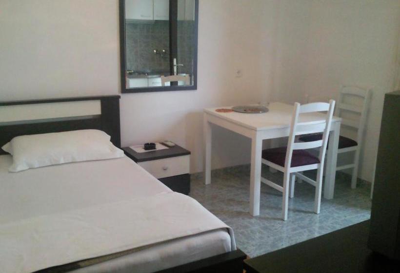 Apartments And Rooms Rogosic