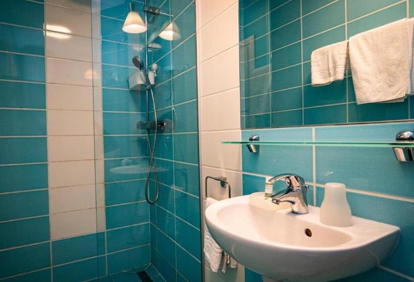 Apartments & Rooms Buble