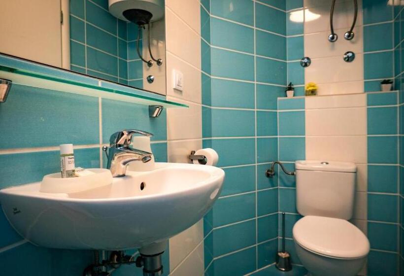 Apartments & Rooms Buble