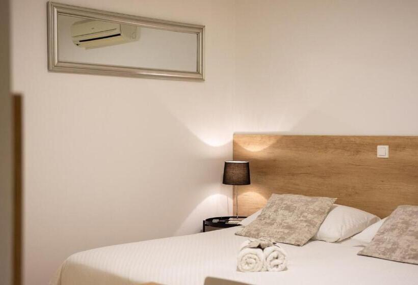 Apartments & Rooms Buble